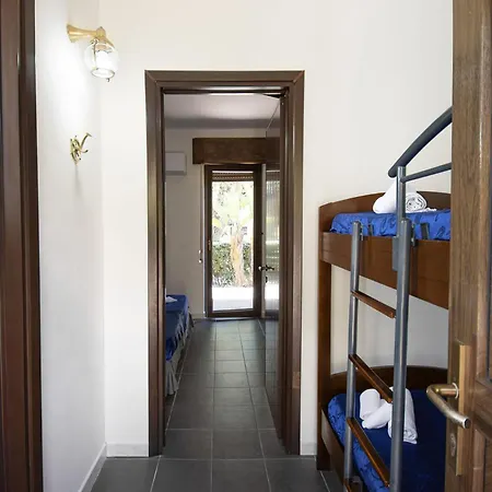Villaggio Blue Marine מרינה די קמרוטה